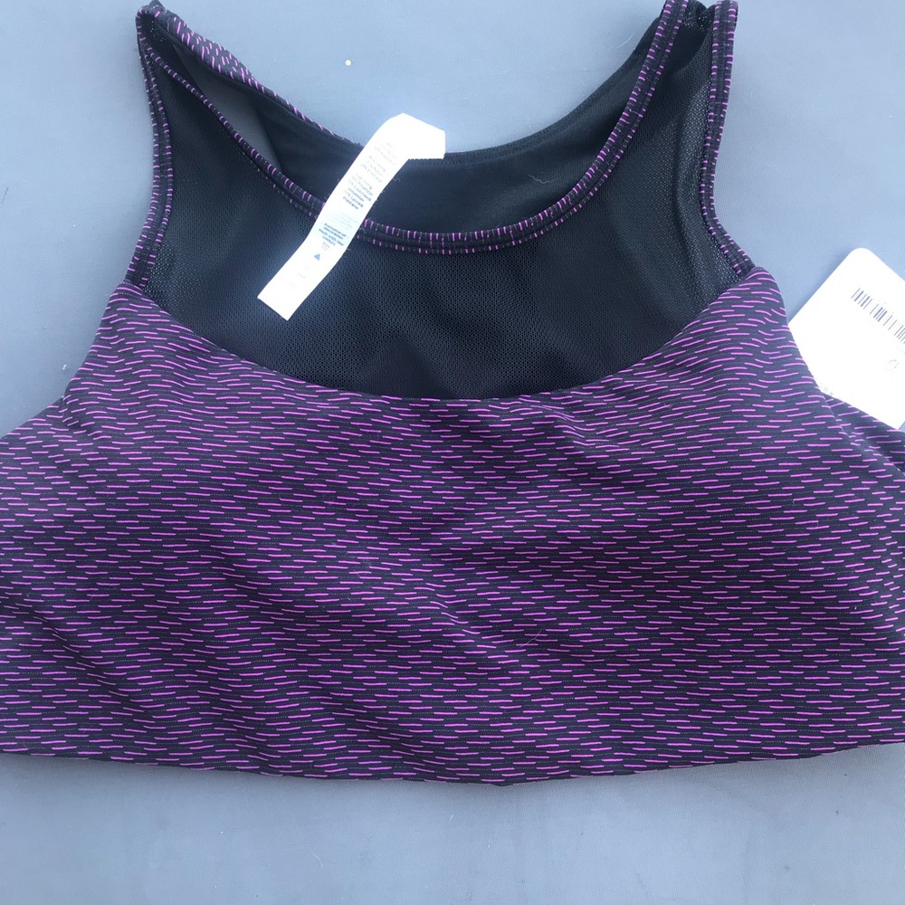 Sports bra